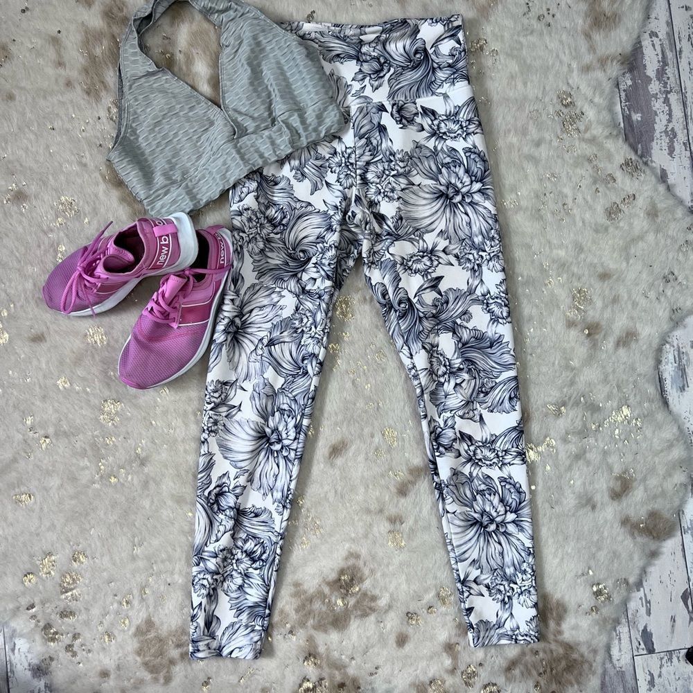 Balance Collection Buttery Soft Floral Yoga Leggings L💗